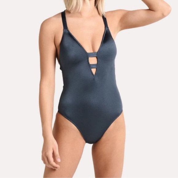 SEAFOLLY Active Deep V Maillot One-Piece Swimsuit in Blue Size AUS 10/ US 6 - Picture 1 of 8